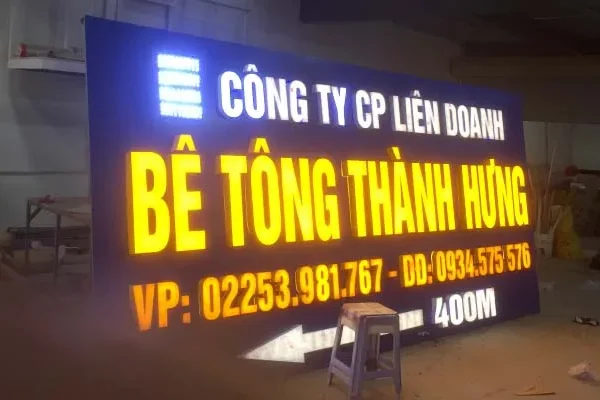 Các loại bảng công ty chữ nổi phổ biến và ứng dụng