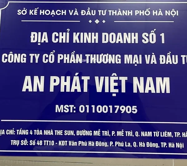 Dịch vụ làm biển công ty mica giá rẻ tại TPHCM Quangcao24h.net