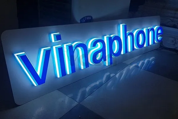 Chữ Nổi Mica Gắn Đèn LED Âm Sáng Mặt Dịch vụ làm chữ nổi mica đèn led giá rẻ tại tphcm