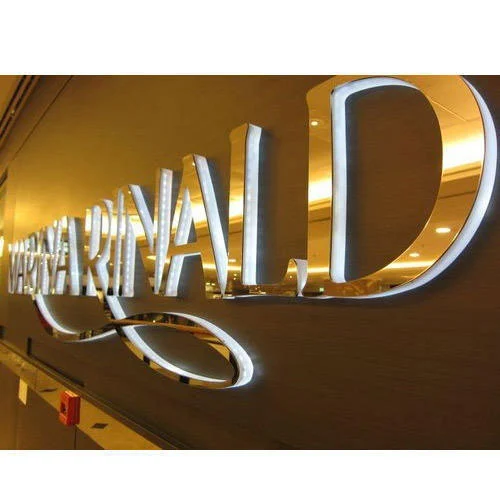 Chữ Nổi Mica Gắn Đèn LED Âm Sáng Mặt Sử dụng phần mềm chuyên nghiệp để thiết kế chữ nổi mica đèn led