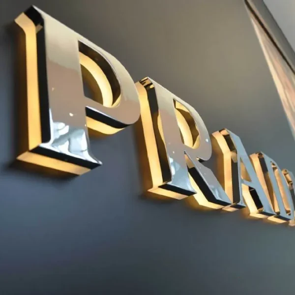 Chữ inox LED hắt chân